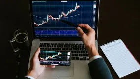 What Drives Forex Markets? Key Forces That Move Currency Prices Explained