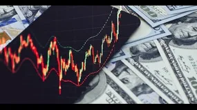 Resilient U.S. Economy Keeps Dollar Bid, Gold Trapped in Range