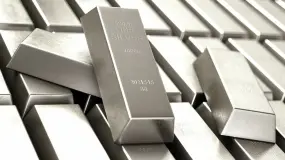 RG 资讯 | 白银突破历史高位,受供应紧张与降息预期双重驱动