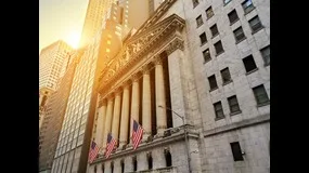 Dollar Weakens Amid Softer Inflation, Gold Eyes Record Highs