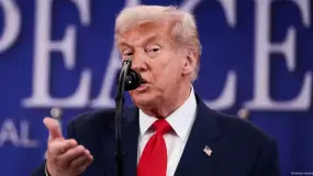 特朗普高调肯定关税政策，专家直言“反效果”：成本上升、经济受损