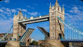 FXTRADING 财经看点（亚太区01/07）英国经济的艰难转型，结构调整与增长困境下的政策重塑