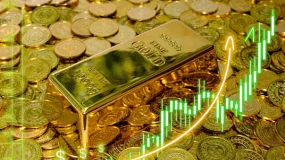 Gold Hits Record High Amid Fed Tensions and Iran Unrest