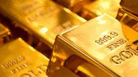 现货黄金强势开年逼近5000关口 分析称上行动能仍未耗尽