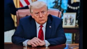 Dollar Navigates Political Uncertainty and Macro Resilience