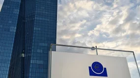 FXTRADING 经济数据汇总（亚太区02/11）全球经济动态与货币政策展望：欧洲央行进入观望期，澳洲加息放缓，英国警惕通胀假象与欧元区投资信心回暖