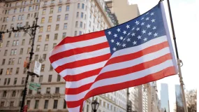 美国2月ISM服务业指数升至56.1,录得自2022年以来最大单月涨幅;新订单与就业指标同步走高。