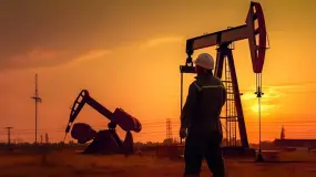 RG 资讯 | 胡塞武装介入推高油价，布伦特原油有望创下历史最大单月涨幅