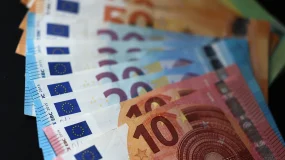 RG 资讯 | 欧洲利率市场波动创纪录，算法交易加剧市场波动