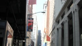 OEXN外汇:深度解析其以科技驱动的外汇交易架构