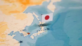 日本失业率和通胀走低
