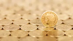 黄金接近4400美元 市场关注霍尔木兹局势与美国通胀数据