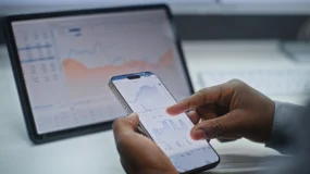 What Are Dividend Stocks? A Guide to Dividend Investing